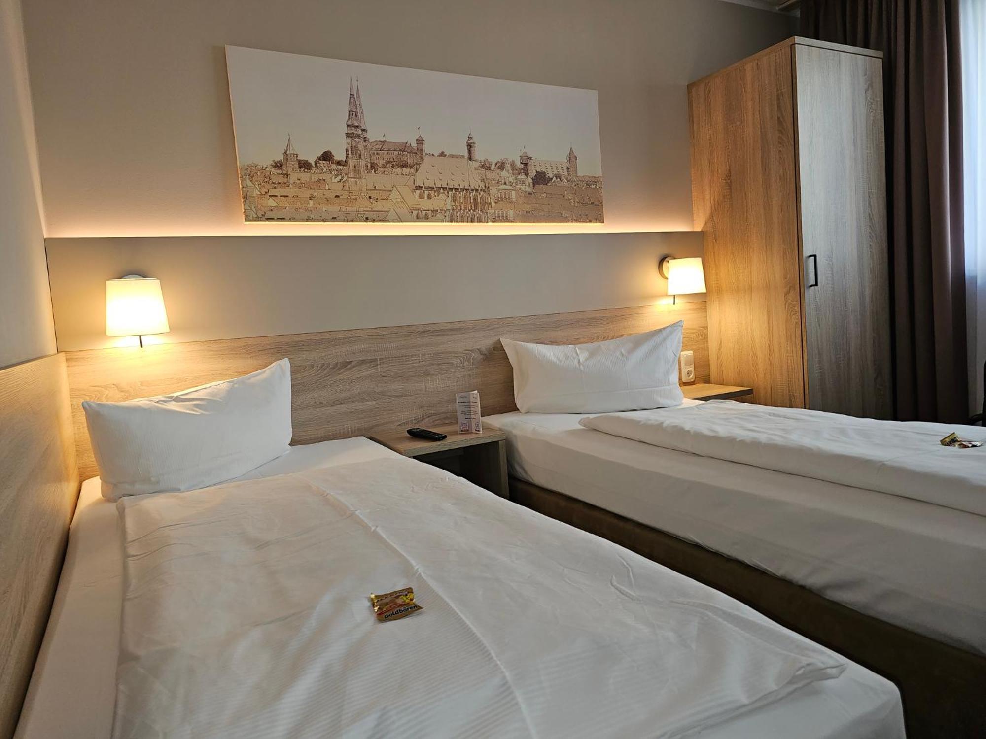 Hotel Alpha Нюрнберг Екстериор снимка