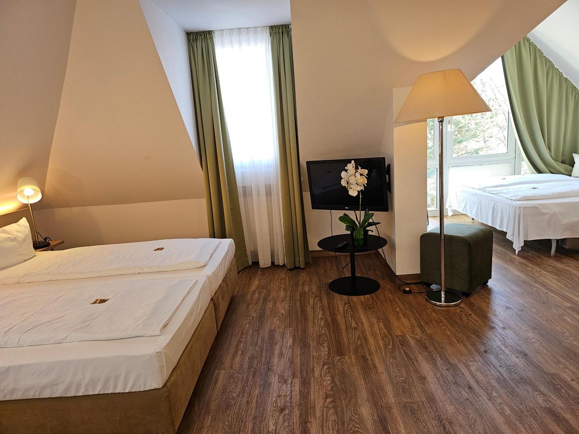 Hotel Alpha Нюрнберг Екстериор снимка